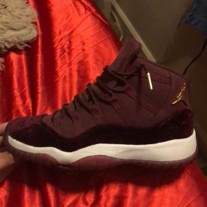 Jordan 11 Red velvet